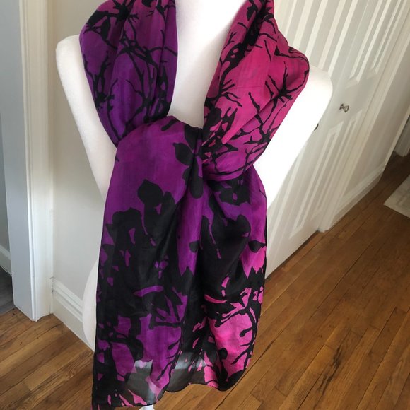 La Fiorentina Fantasy flowery pattern, Large Silk Scarf/ Shawl/ Wrap - Picture 5 of 8